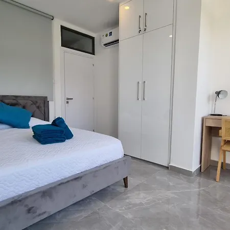 Diamond 160 Apartment *