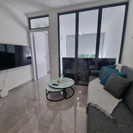 Apartment Diamond 160 *