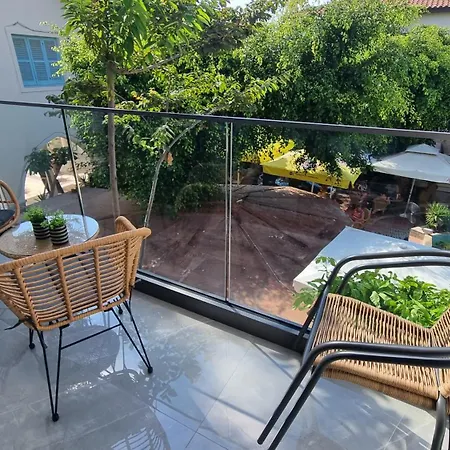 Diamond 160 Apartment