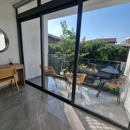 Diamond 160 Apartment *